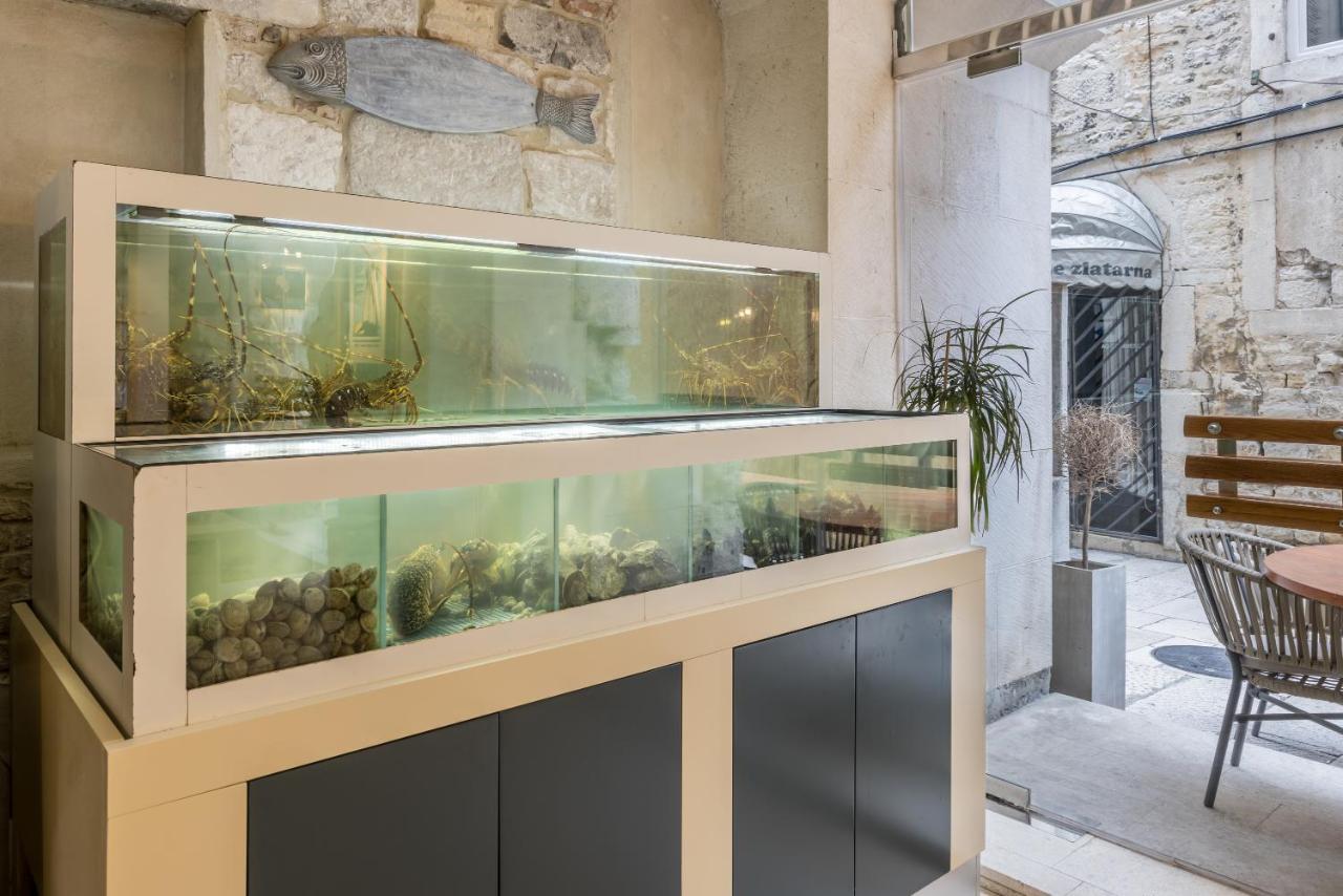Leonis Restaurant & Rooms Split Exterior foto